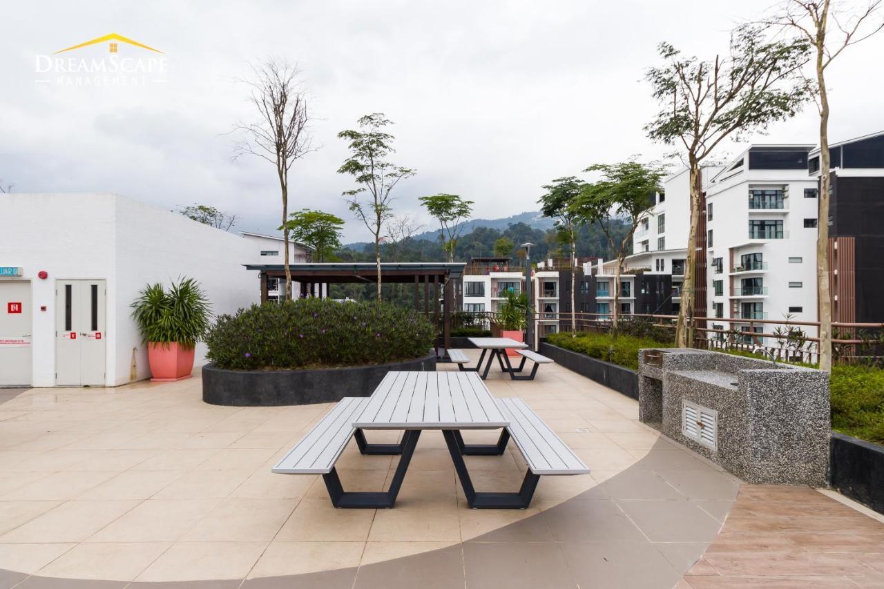 Vest Home@Midhill Genting Highlands Bentong Exterior photo